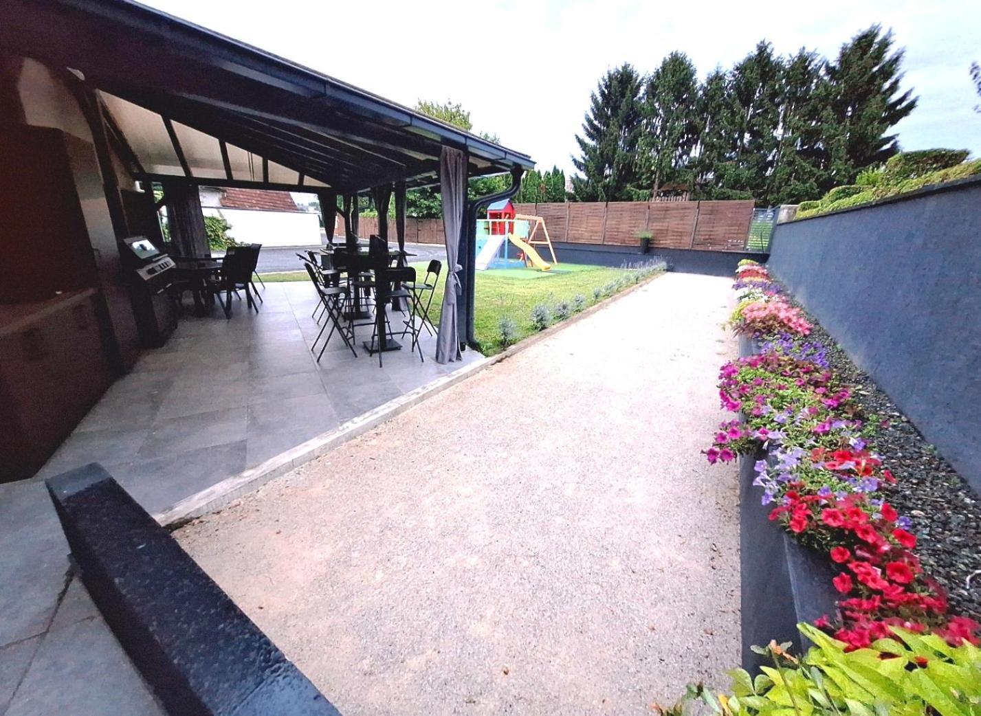 Arcobaleno Apartments & Rooms Varaždin Exterior foto